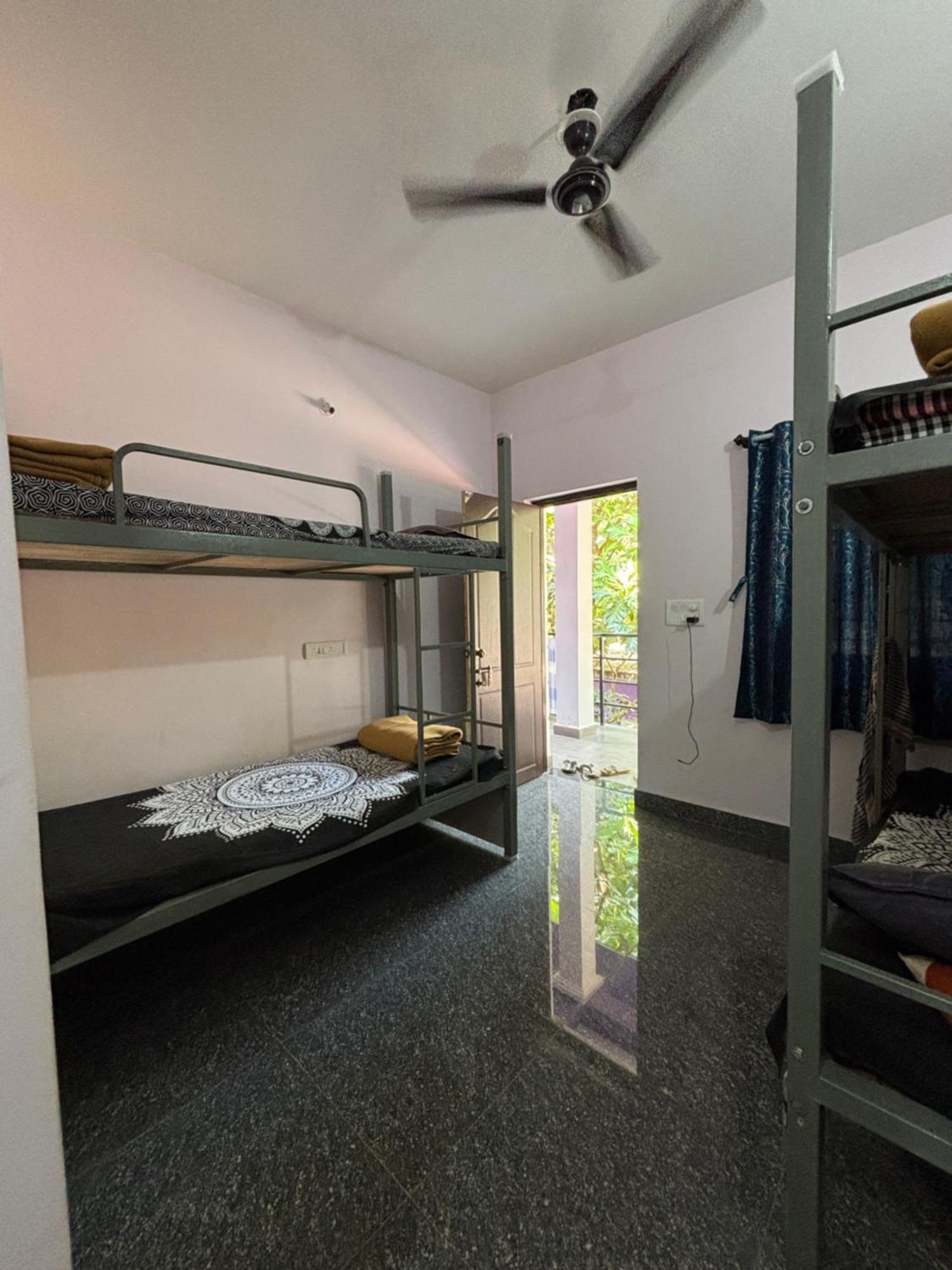 Tamasha Goa Vagator Hostel Eksteriør bilde