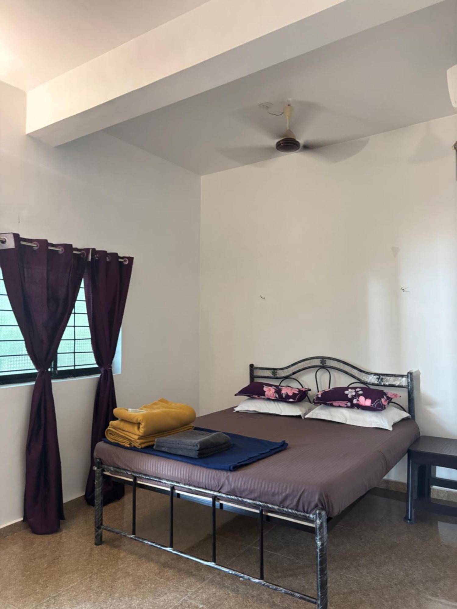 Tamasha Goa Vagator Hostel Rom bilde