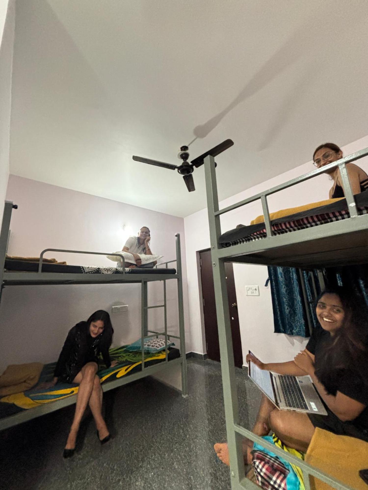Tamasha Goa Vagator Hostel Eksteriør bilde